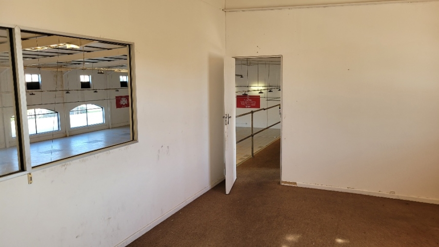 To Let Commercial Property for Rent in Parklands Western Cape
